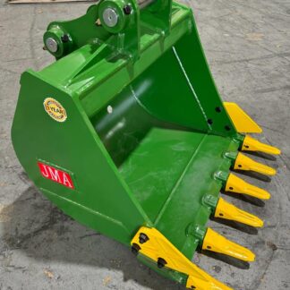 30 Digging Bucket for 7 - 10 Tons Excavators. 50mm Pins