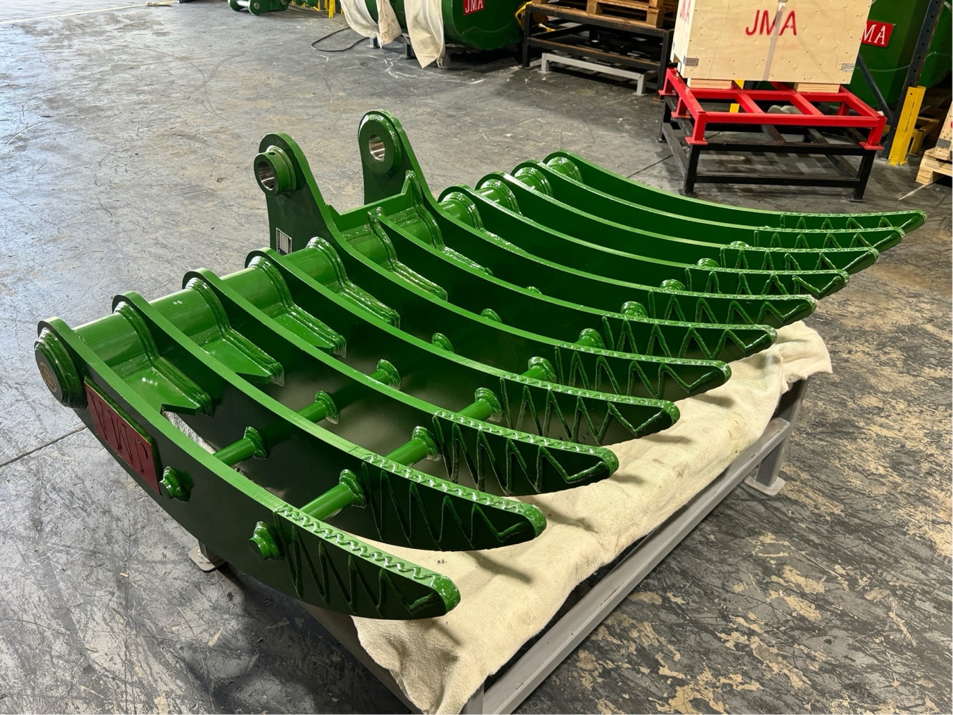 70 Brush Rake For 15 - 19 Tons Excavators. 65mm Pin