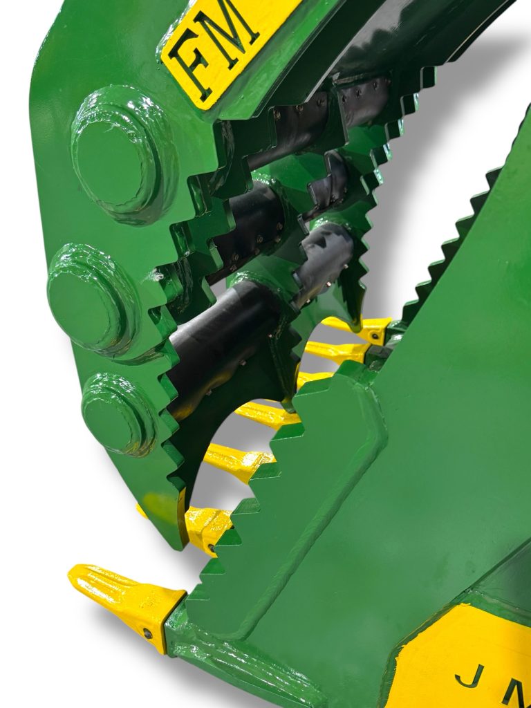 32″ Claw Bucket for 7 – 10 Tons Excavators. 50mm Pins