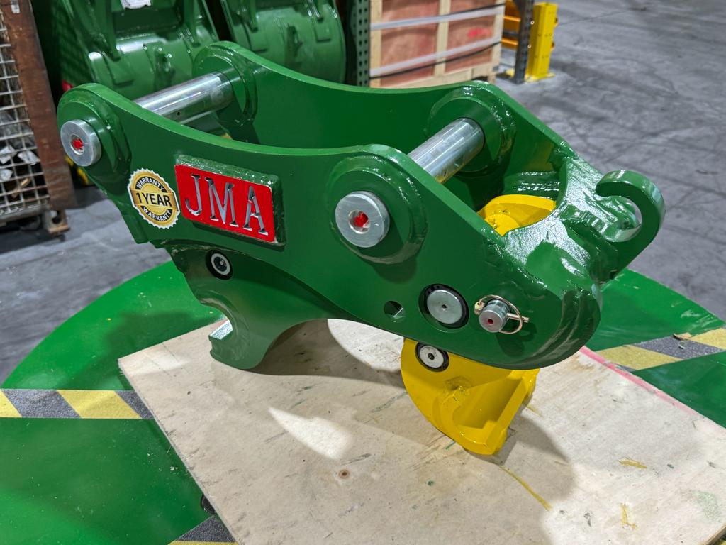 Manual Quick Coupler for 1 – 3 Tons Mini Excavators. 30mm Pins