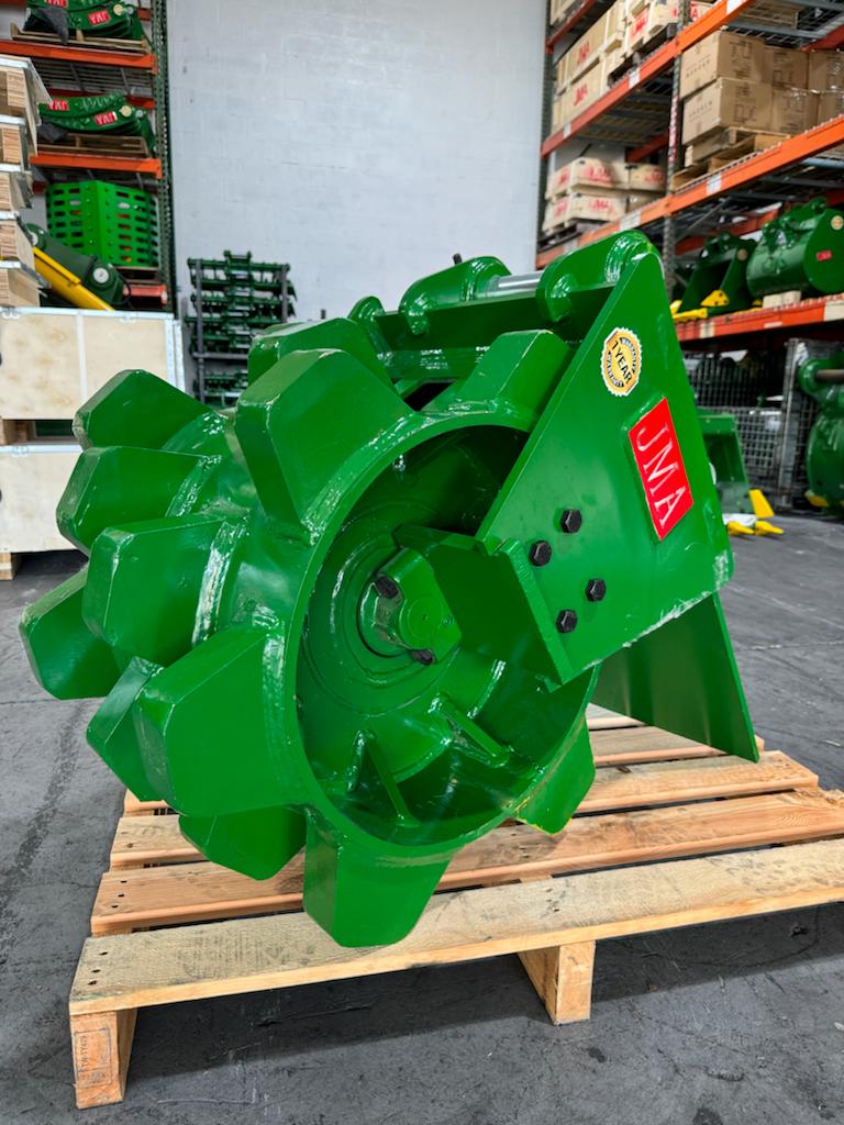 20″ Compaction Wheels for 5 – 6.5 Tons Mini Excavators. 45mm Pins