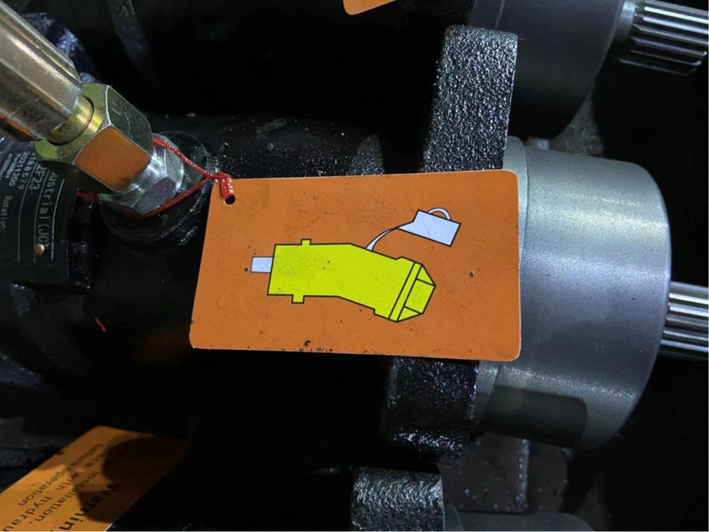 Hydraulic Motor Pump for a Skid Steer Vibratory Roller Compactor