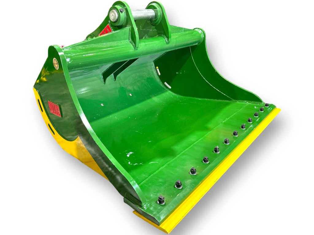 72″ Ditching Bucket for 15 – 18 Tons Excavators. 70mm Pins