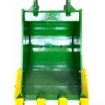 18″ Digging Bucket John Deere Wedge Lock Coupler Style for 4 – 8.5 Tons Mini Excavators