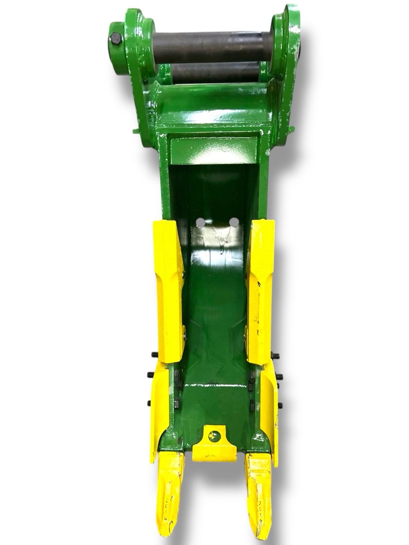 12″ Severe Duty Bucket for 15 – 18 Tons Excavators. 70mm Pins