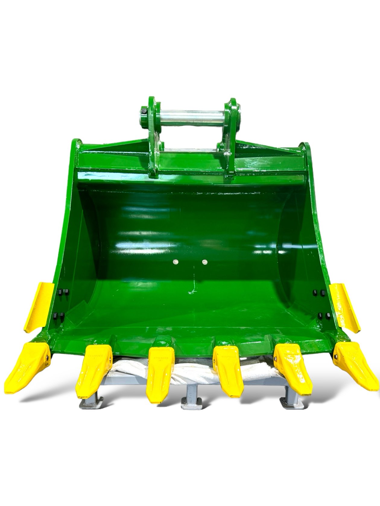 60″ Heavy Duty Digging Bucket for 23 – 36 Tons Excavators. 90mm Pins