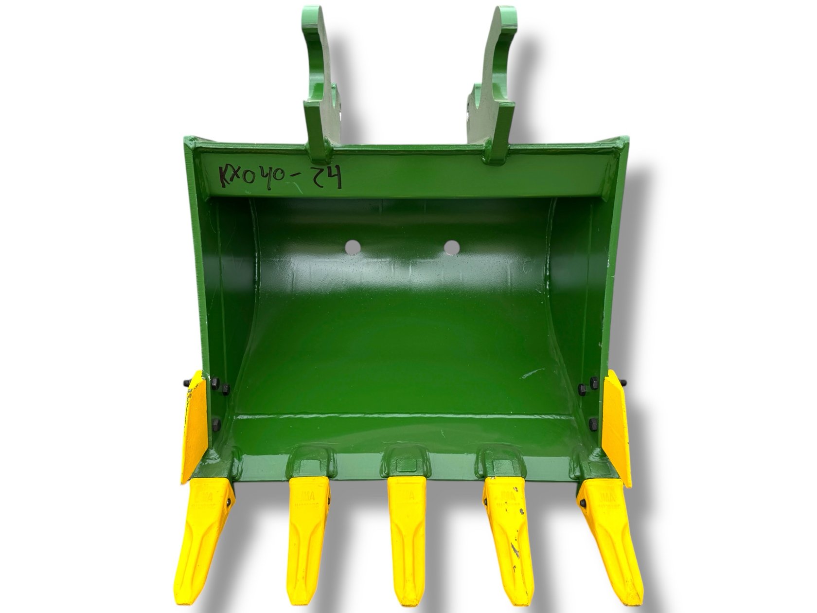 24″ Digging Bucket Kubota Wedge Style for 3 – 4.5 Tons Mini Excavators