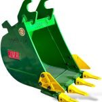 18″ Digging Bucket John Deere Wedge Lock Coupler Style for 4 – 8.5 Tons Mini Excavators