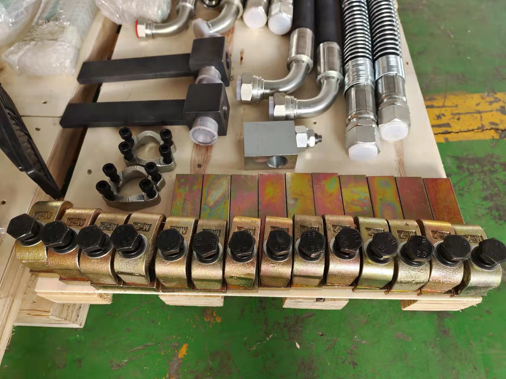 Aux Hydraulic Piping Kits for 7 – 10 Tons Excavators