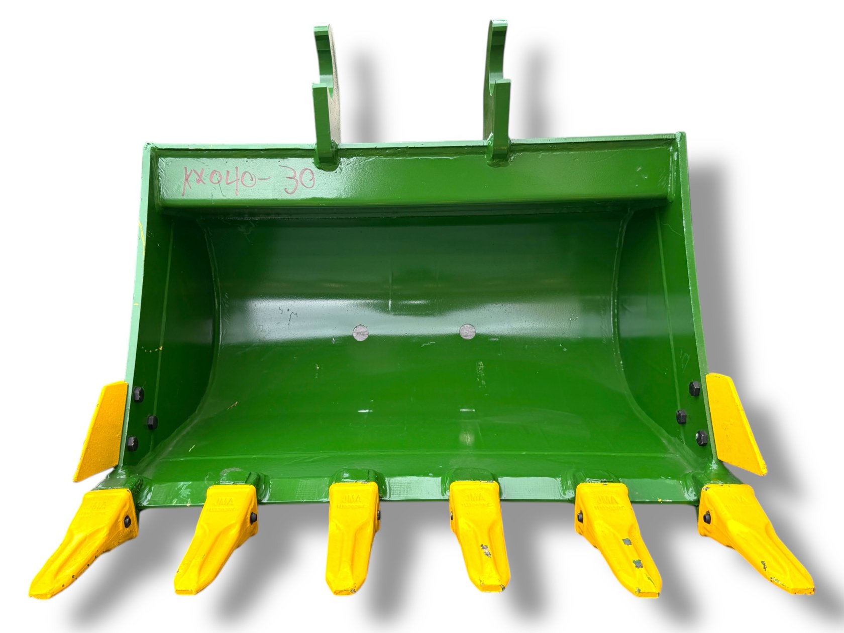 30″ Digging Bucket Kubota Wedge Style for 3 – 4.5 Tons Mini Excavators