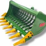 Wain Roy 3-Ton Style 36″ Mini Excavator Skeleton Bucket with Teeth