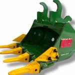 John Deere 17G 18″ Mini Excavator Digging Bucket