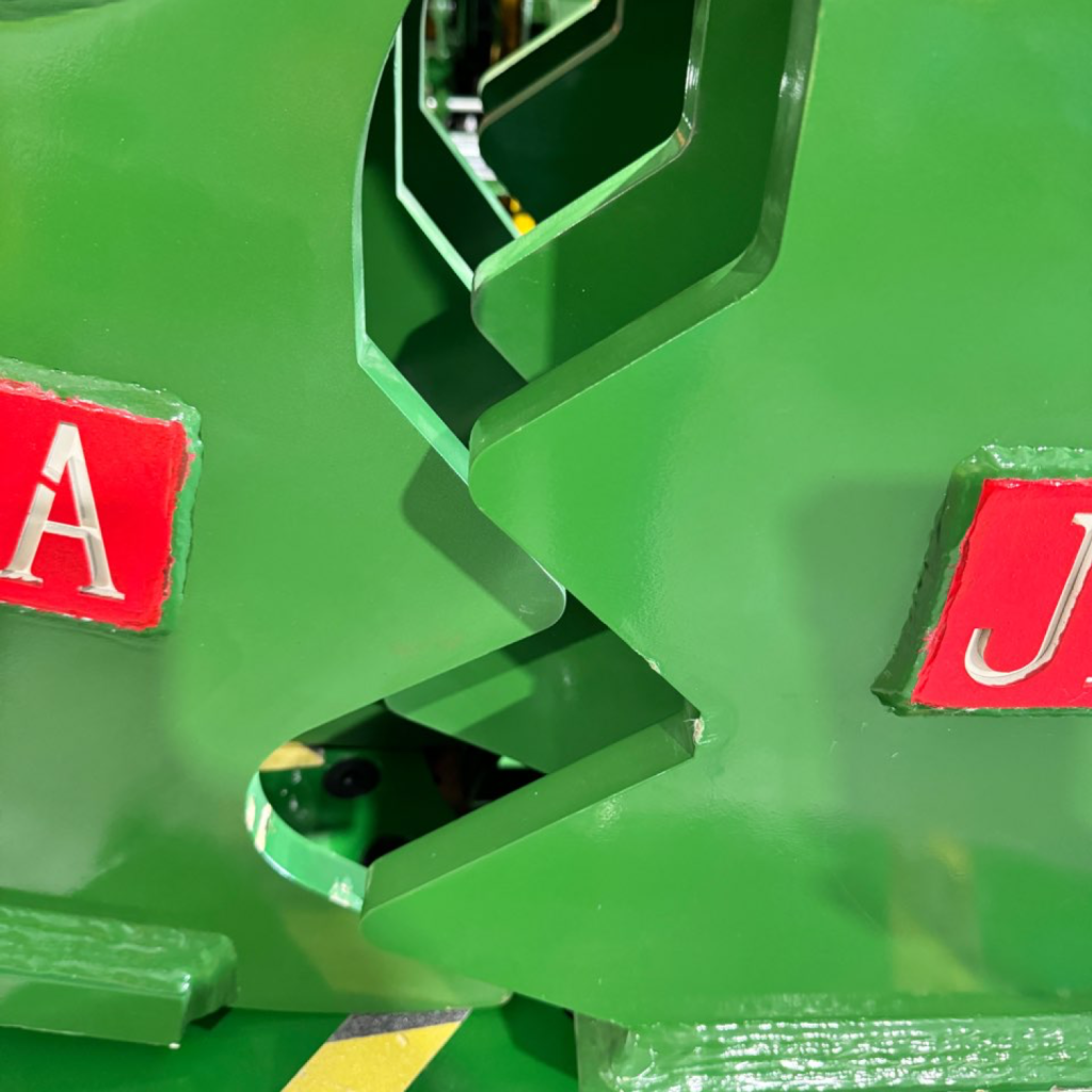Concrete Pulverizer for 10 – 15 Tons Excavator. 65mm Pins