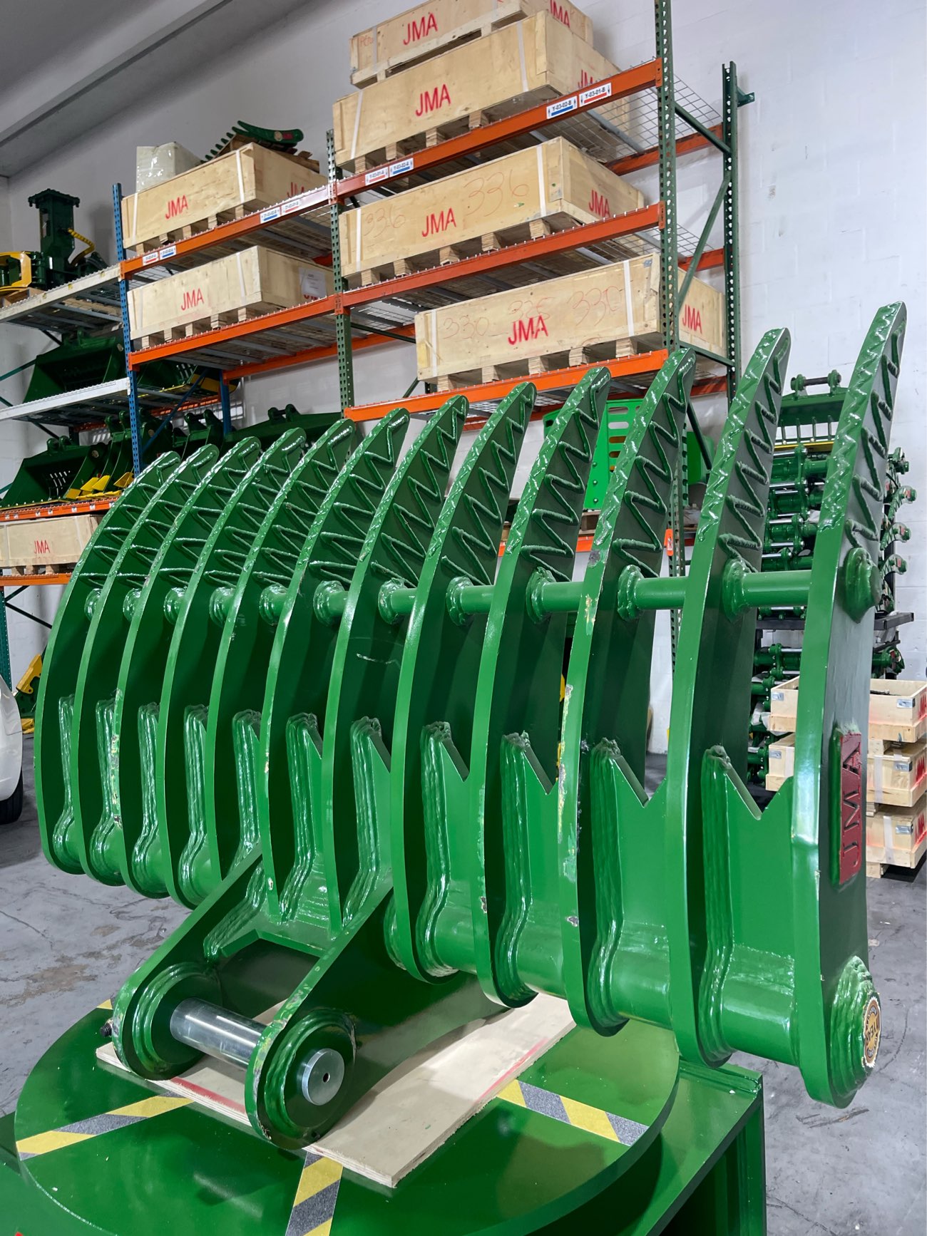 60″ Brush Rake for 11 – 15 tons Excavators. 65mm Pins