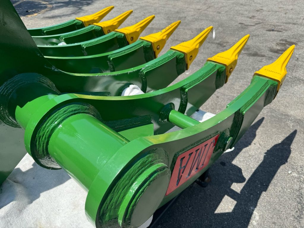 64″ Root Rake for 23 – 36 Tons Excavators. 90mm Pins