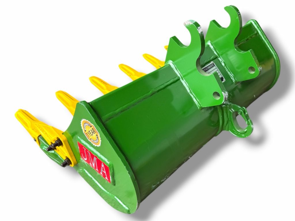 Kubota U17 30″ Mini Excavator Digging Bucket