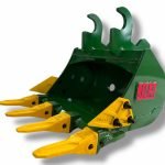 John Deere 17G 18″ Mini Excavator Digging Bucket