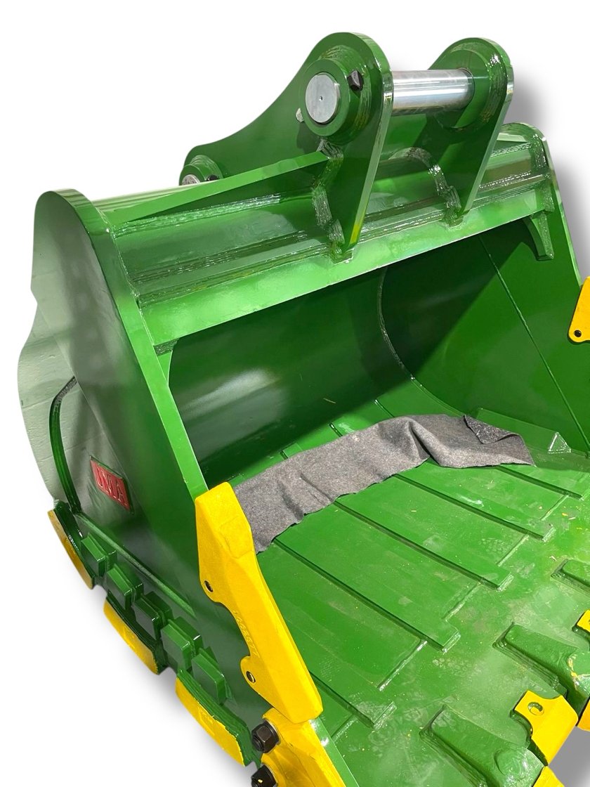 72″ Severe Duty Bucket for 30 – 50 Tons Excavators. 90mm | 80mm Pins