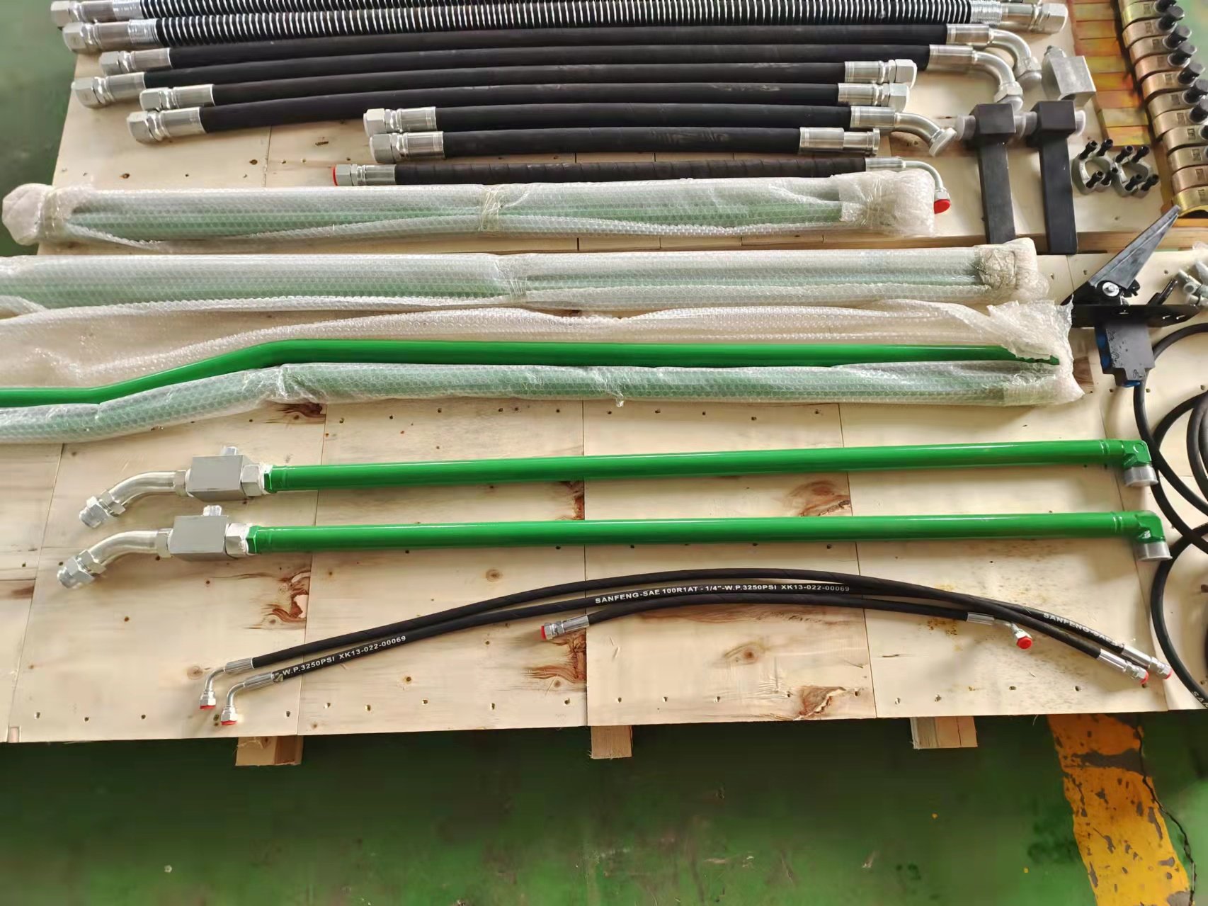 Aux Hydraulic Piping Kits for 33 – 55 Tons Excavators