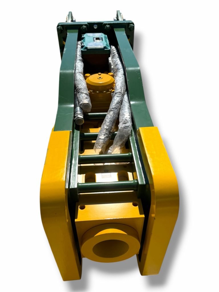 13,558 Joules Hydraulic Hammer for 33 – 55 Tons Excavators.