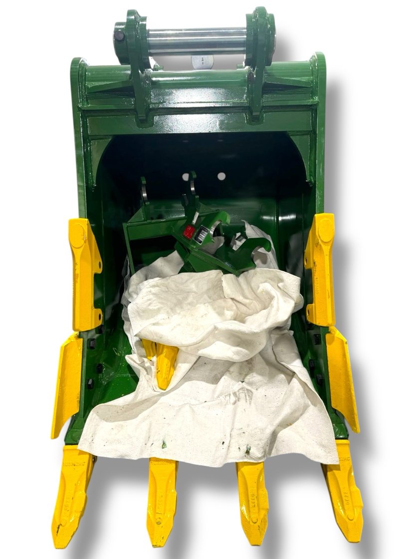 30″ Severe Duty Bucket for 16 – 25 Tons Excavators. 80mm Pins
