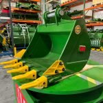 24″ Digging Bucket for 3 – 4.5 Tons Mini Excavators. 38mm Pins