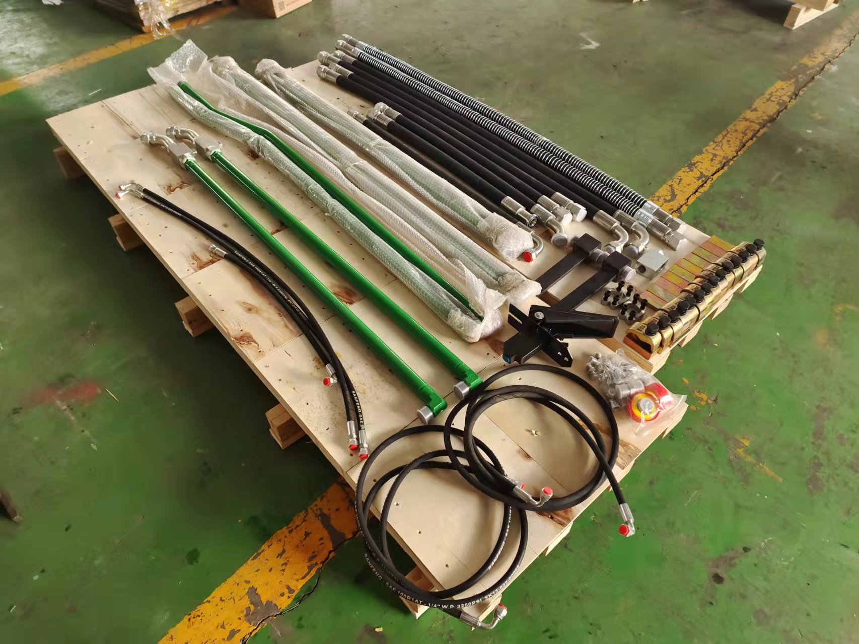 Aux Hydraulic Piping Kits for 30 – 50 Tons Excavators