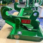JRB E Series Manual Quick Coupler for Wheel Loader to Skid Steer Adapter