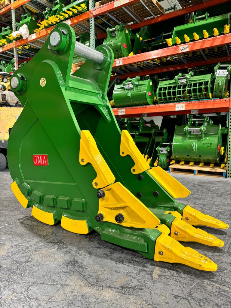 Case CX330 24″ Excavator Severe-Duty Rock Bucket