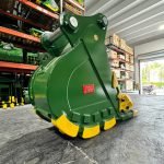 Case CX330 24″ Excavator Severe-Duty Rock Bucket