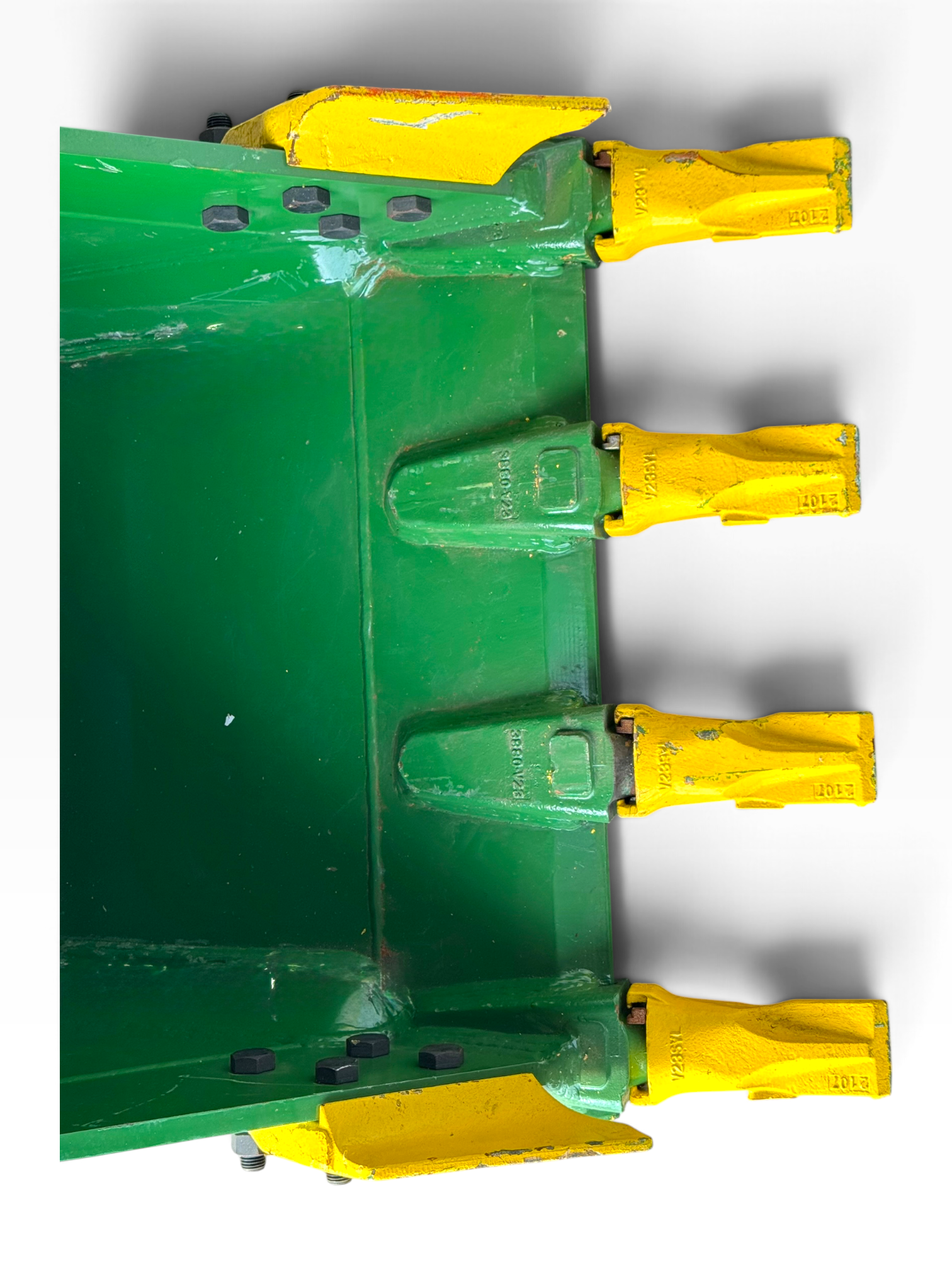 30″ Heavy Duty Digging Bucket for 15 – 18 Tons Excavators. 70mm Pins