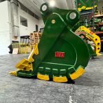 Case CX330 24″ Excavator Severe-Duty Rock Bucket